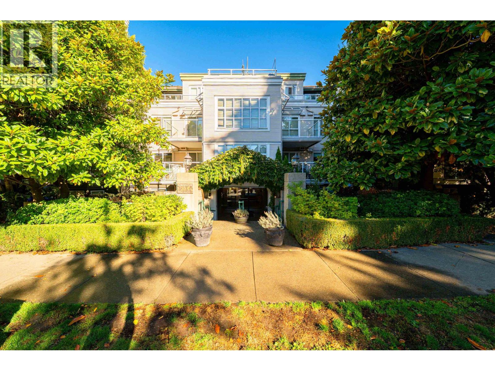 225 E 19th Avenue Unit 101, Vancouver, BC V5V 1J3