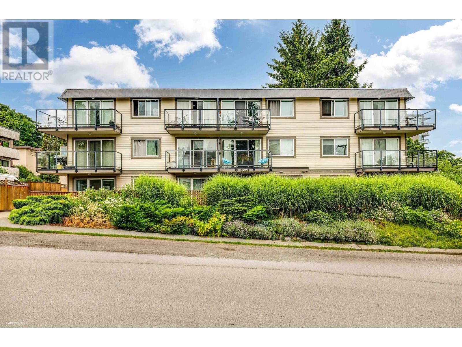 2223 Prince Edward Street Unit 1, Vancouver, BC V5T 4K6