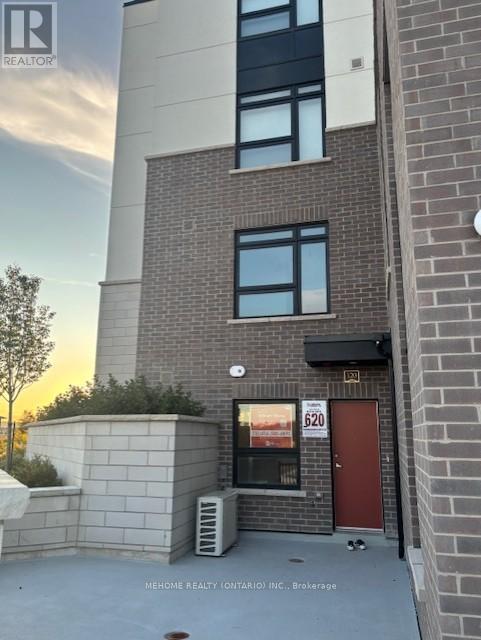 1585 Rose Way, Milton, ON L9T 7E7