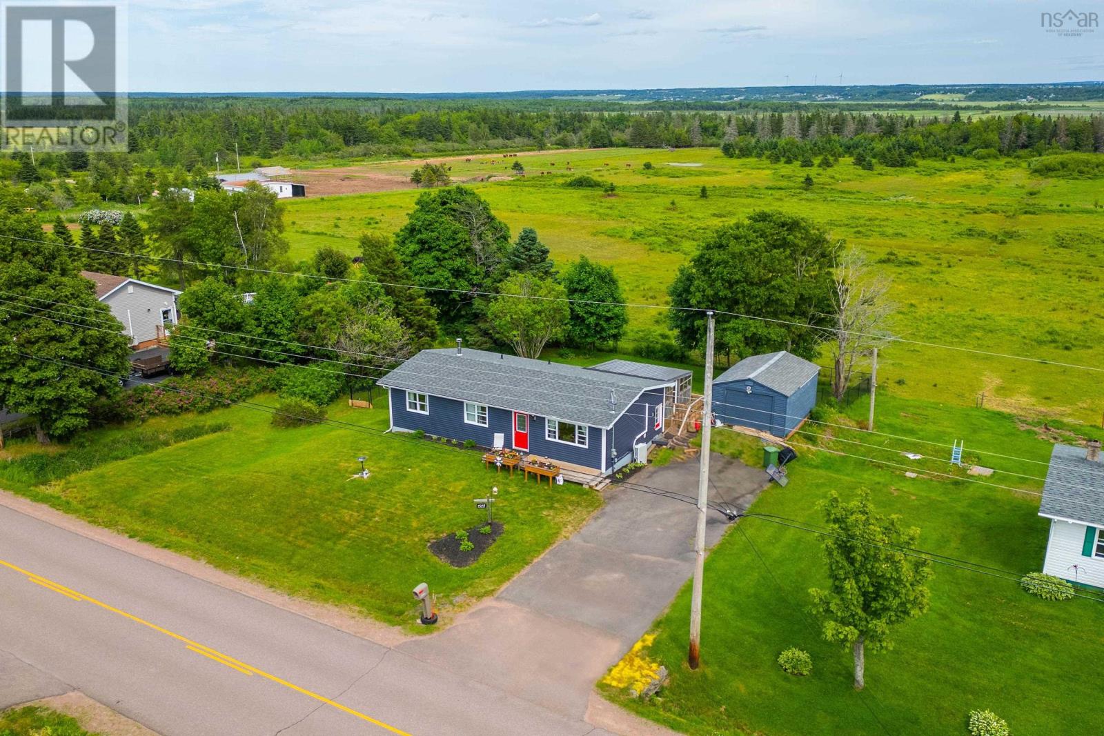 1522 Fort Lawrence Rd, Amherst, NS B4H 3Y5