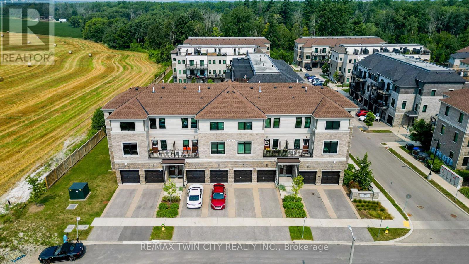 12 107 Westra Dr, Guelph, ON N1K 0B9