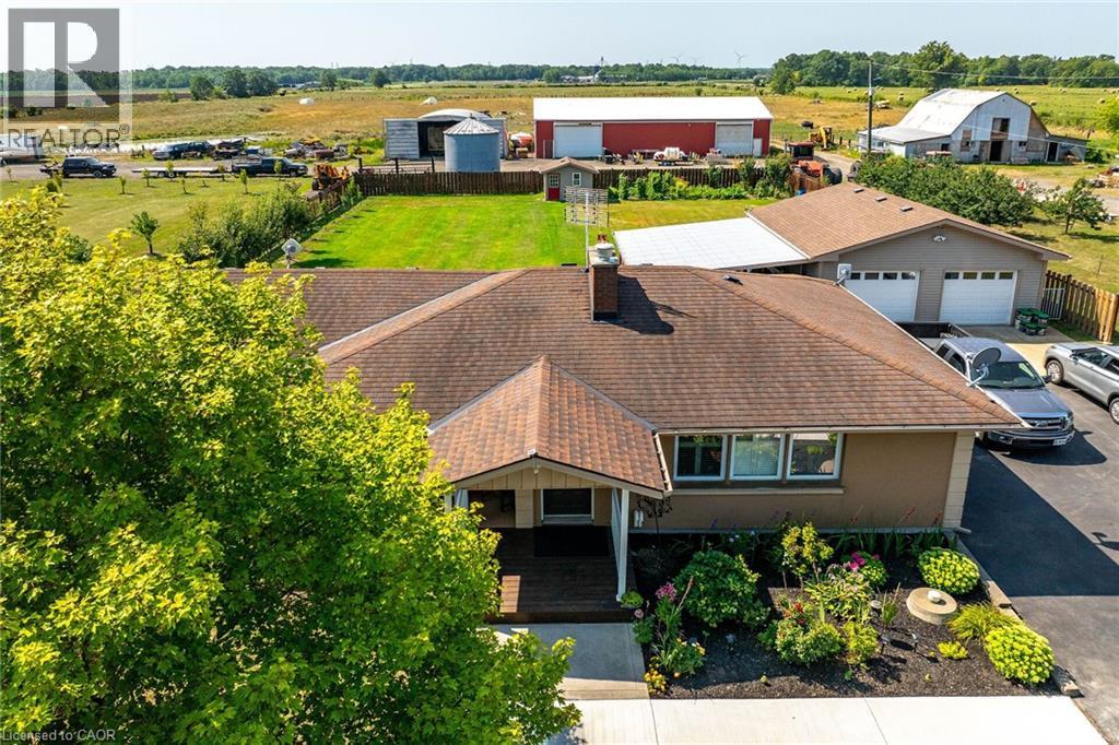 982 Highland Rd E, Stoney Creek, ON L8J 3G9