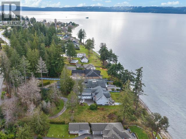 3569 Marine Ave, Powell River, BC V8A 5K6