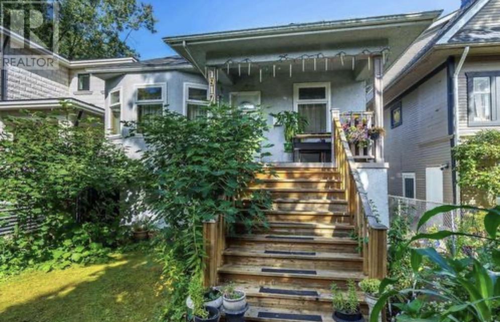 1917 E 22nd Ave, Vancouver, BC V5N 2R2