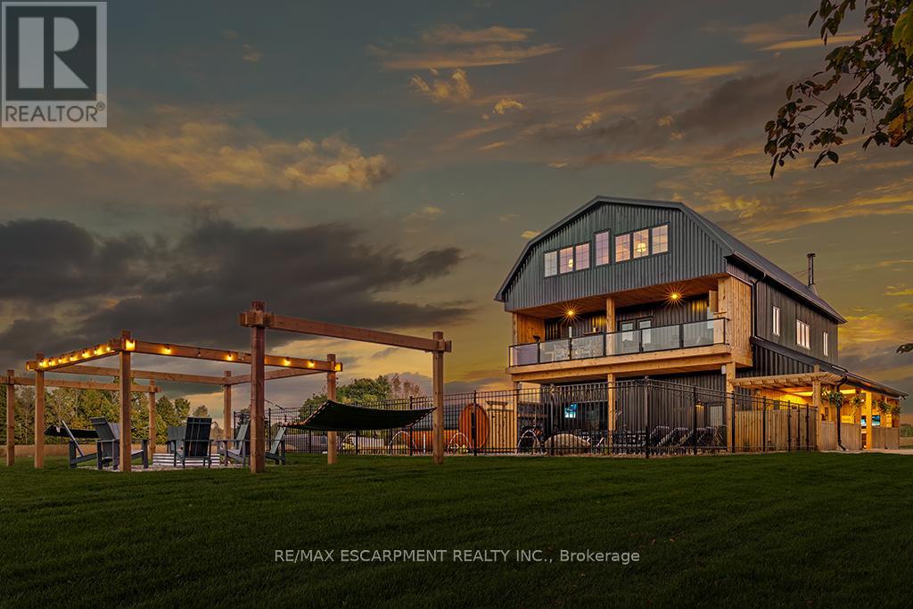 402075 Grey Road 17, Georgian Bluffs, ON N0H 2T0