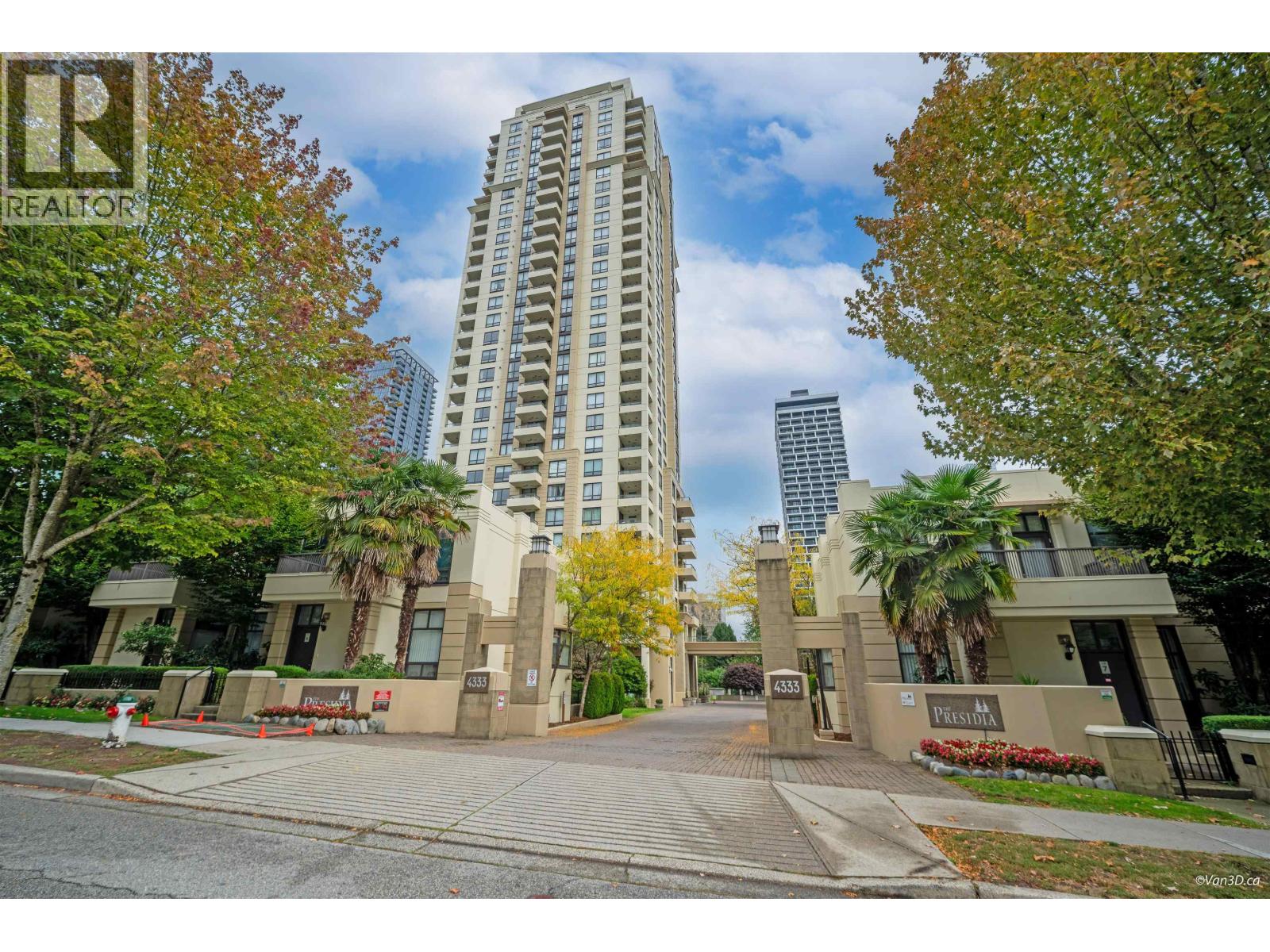 4333 Central Boulevard Unit 902, Burnaby, BC V5H 4W8