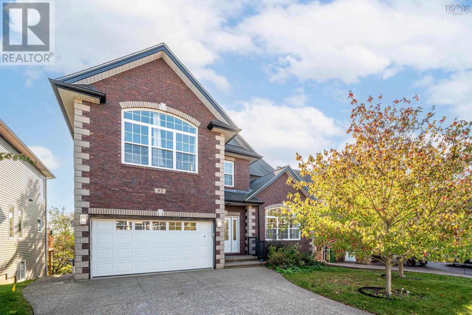 95 William Borrett Ter, Bedford, NS B4A 0G7