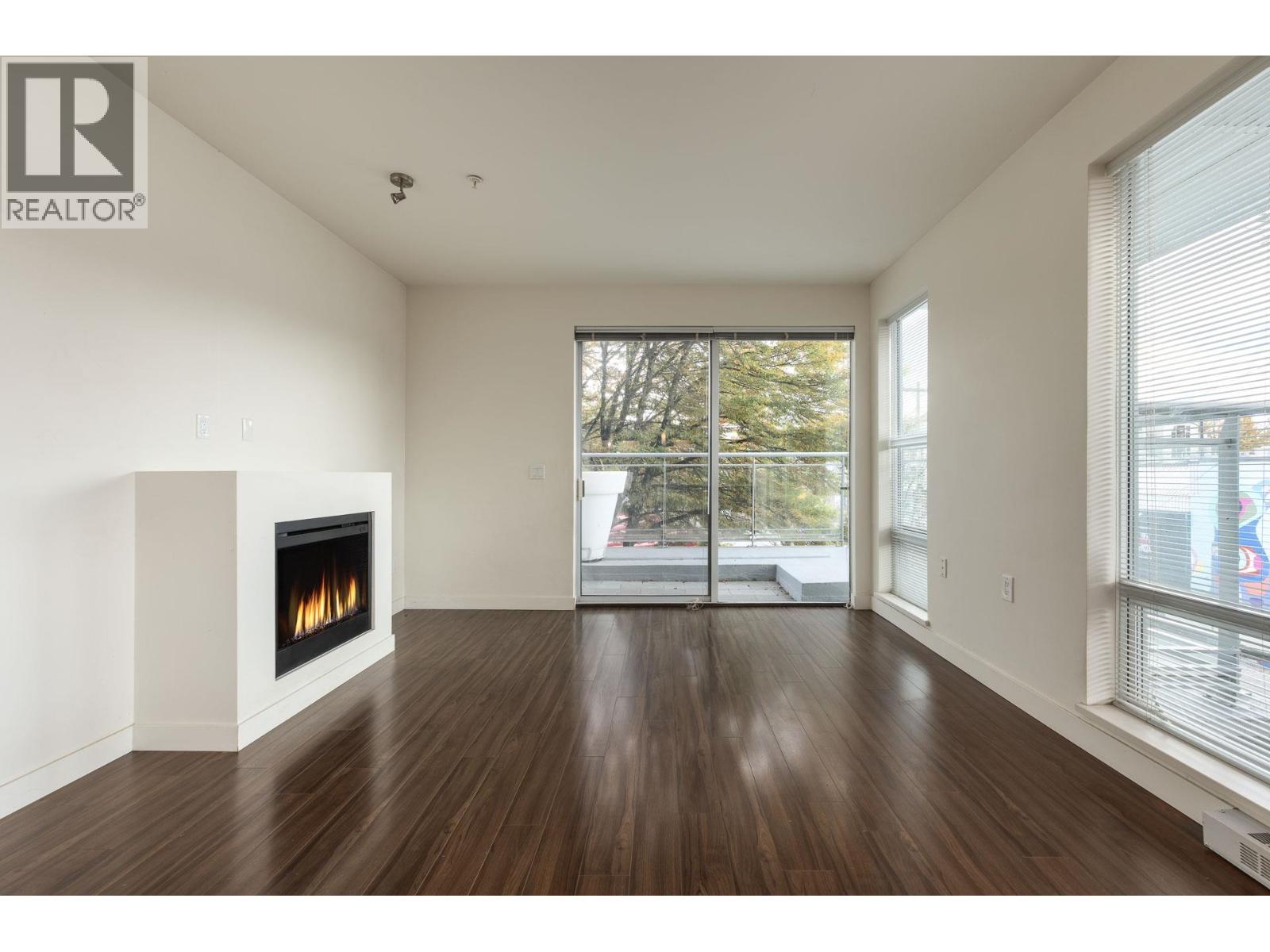 3333 Main Street Unit 218, Vancouver, BC V5V 3M8