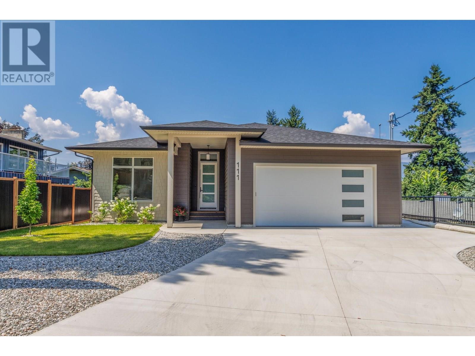 20 Street Se Unit 111, Salmon Arm, BC V1E 1T8