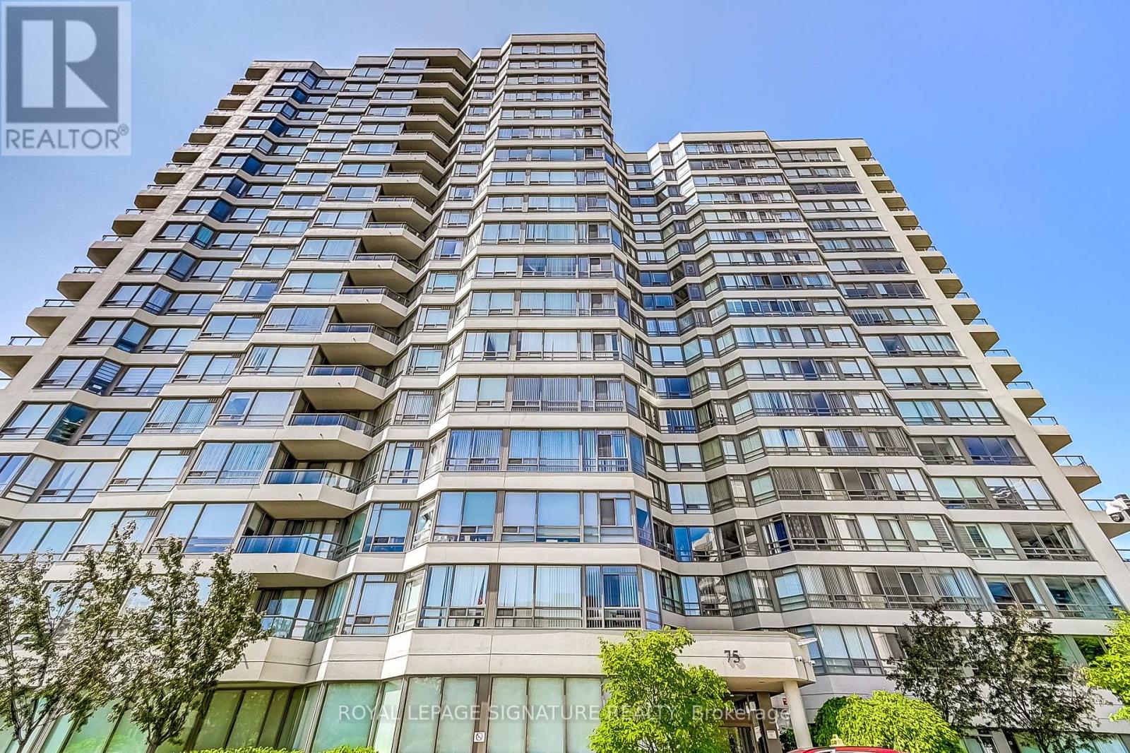 1105 75 King St E, Mississauga, ON L5A 4G5