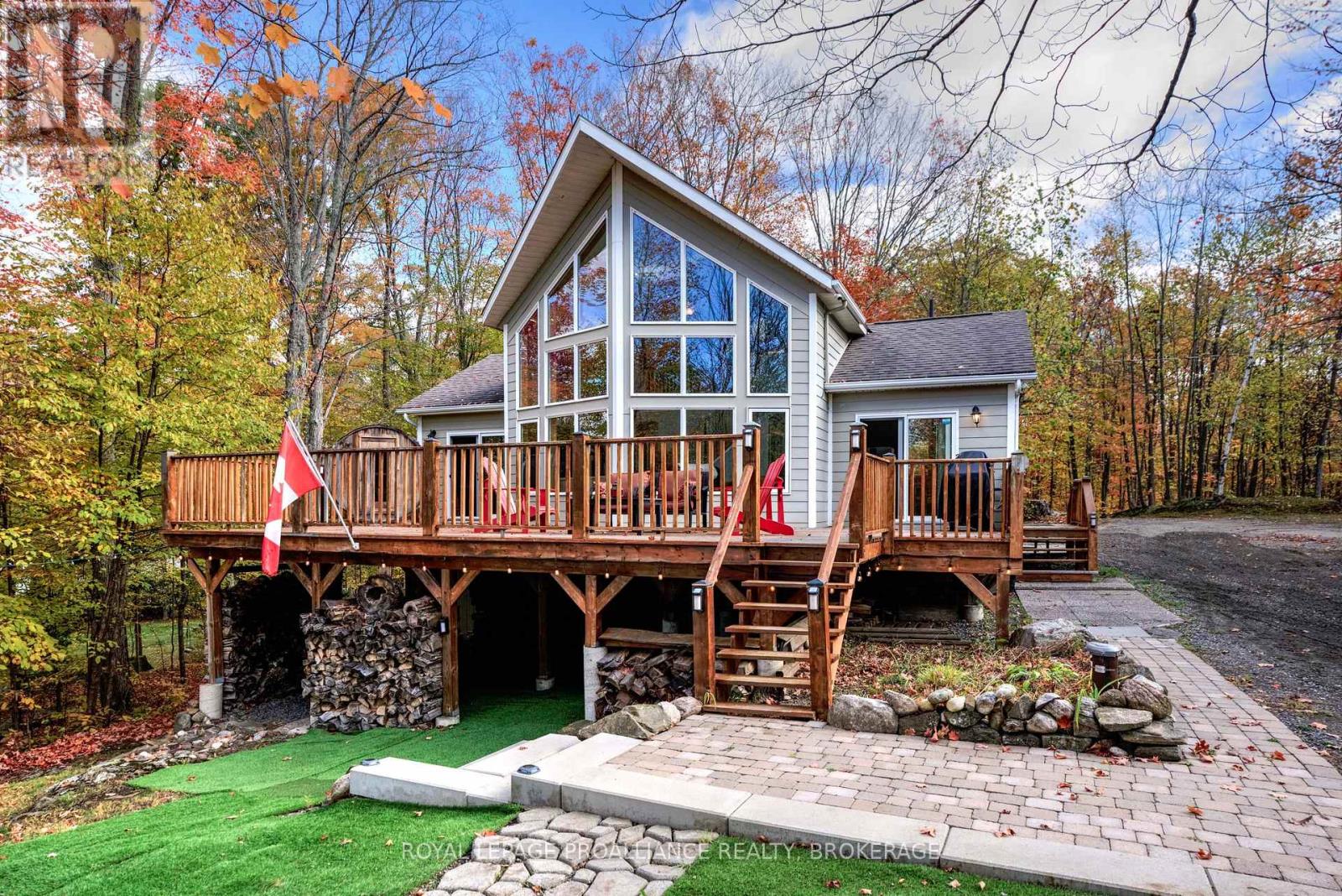 224 Island Drive Ln, South Frontenac, ON K0H 2B0