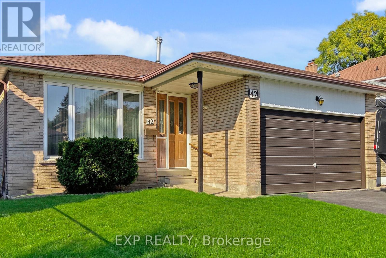 42 Linwood Ave, Toronto Tam O'shanter-sullivan, ON M1S 1H4