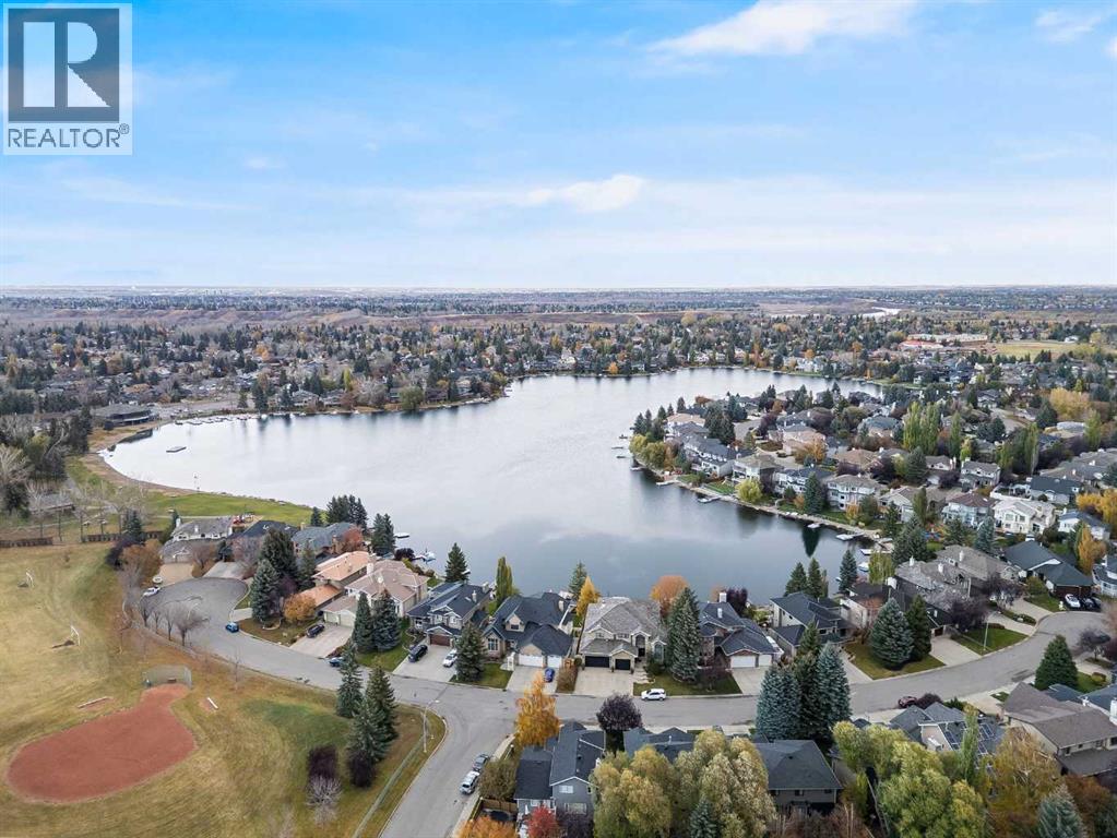 399 Sunlake Rd SE, Calgary, AB T2X 3H4