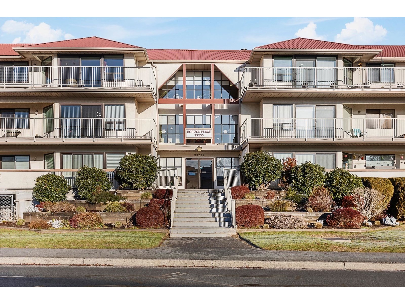 33233 Bourquin Crescent Unit 202, Abbotsford, BC V2S 1Y2