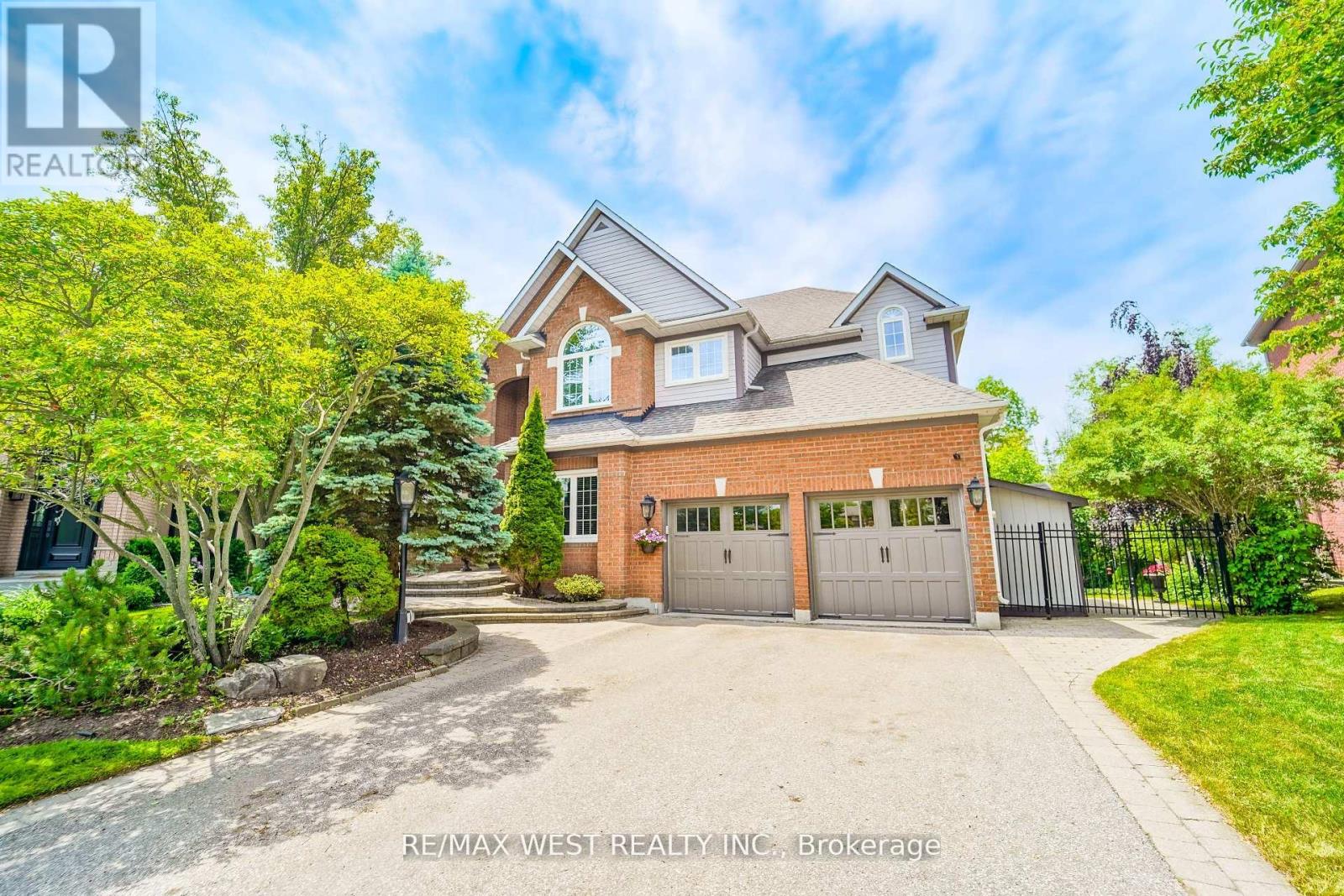 113 Sandcherry Ct, Pickering, ON L1V 6V8