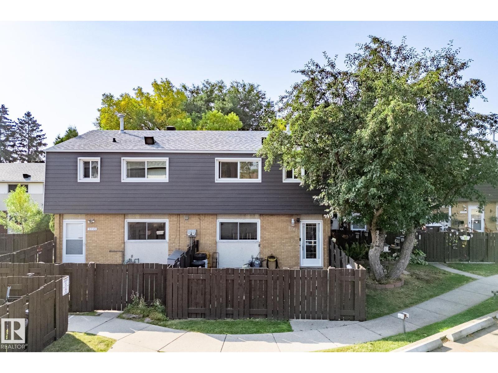 144 Av Nw Unit 5741, Edmonton, AB T5A 1K6