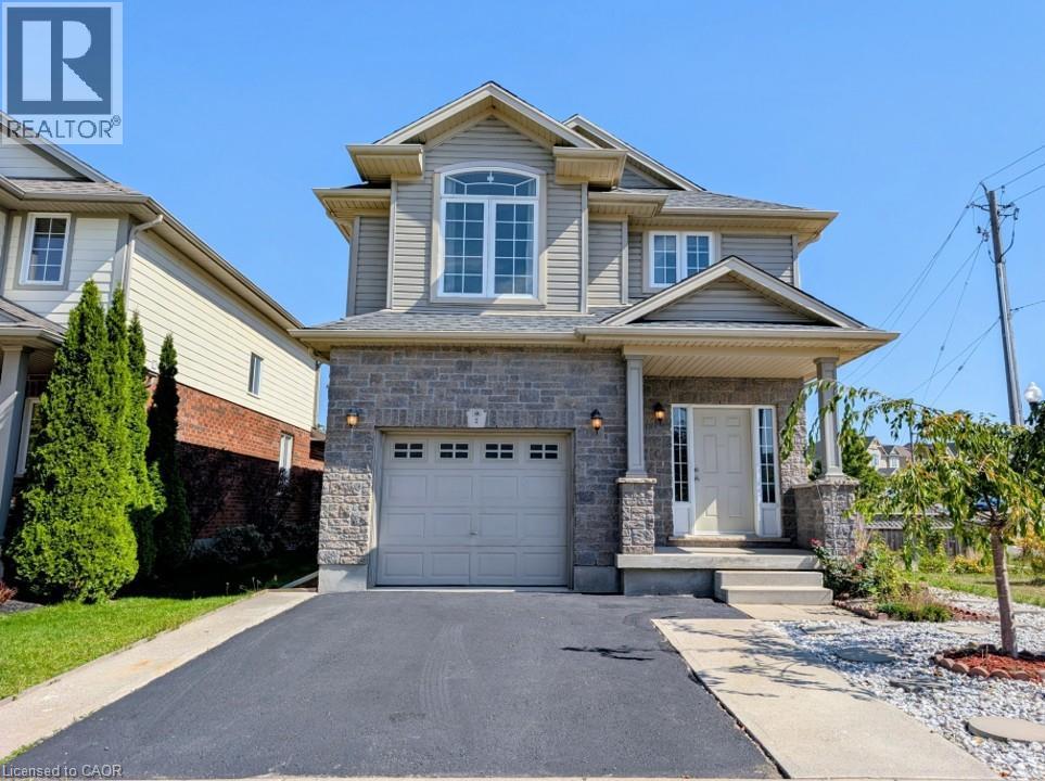 2 Valebrook St, Kitchener, ON N2A 0A2