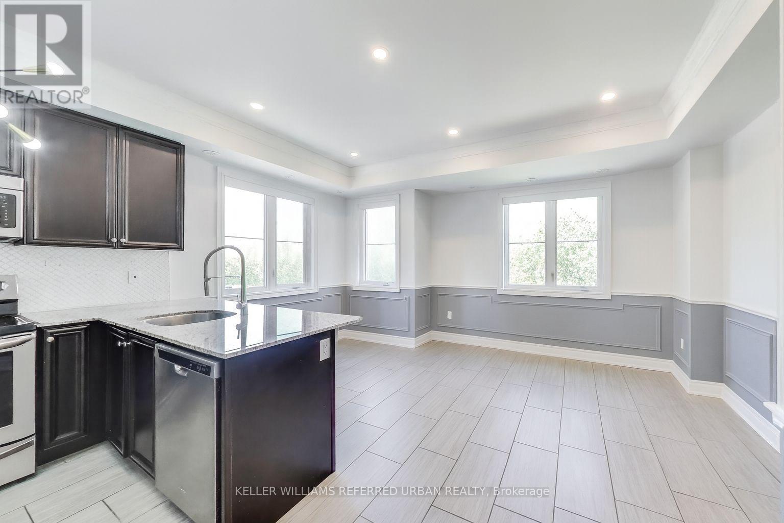 231 380 Hopewell Ave, Toronto, ON M6E 2S2
