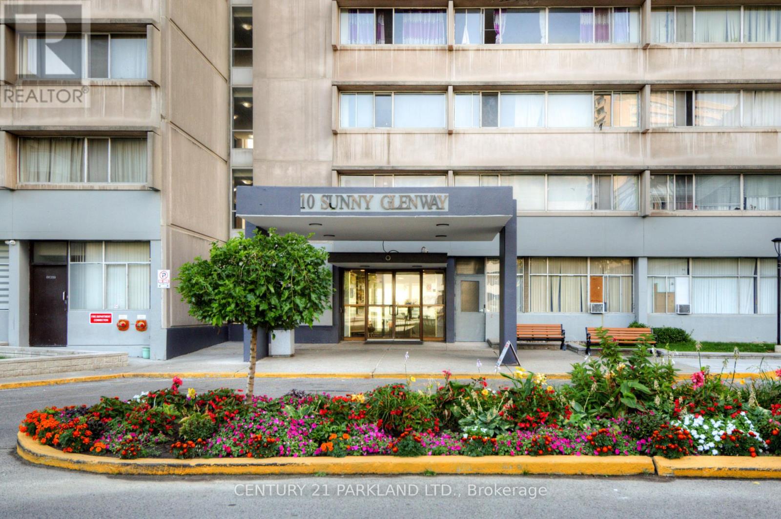 1409 10 Sunny Glenway, Toronto, ON M3C 2Z3