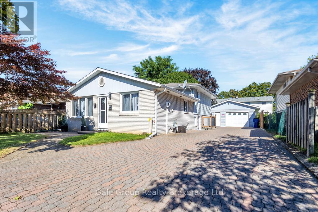 79 St Anthony St, Chatham-kent Chatham, ON N7M 3Y2