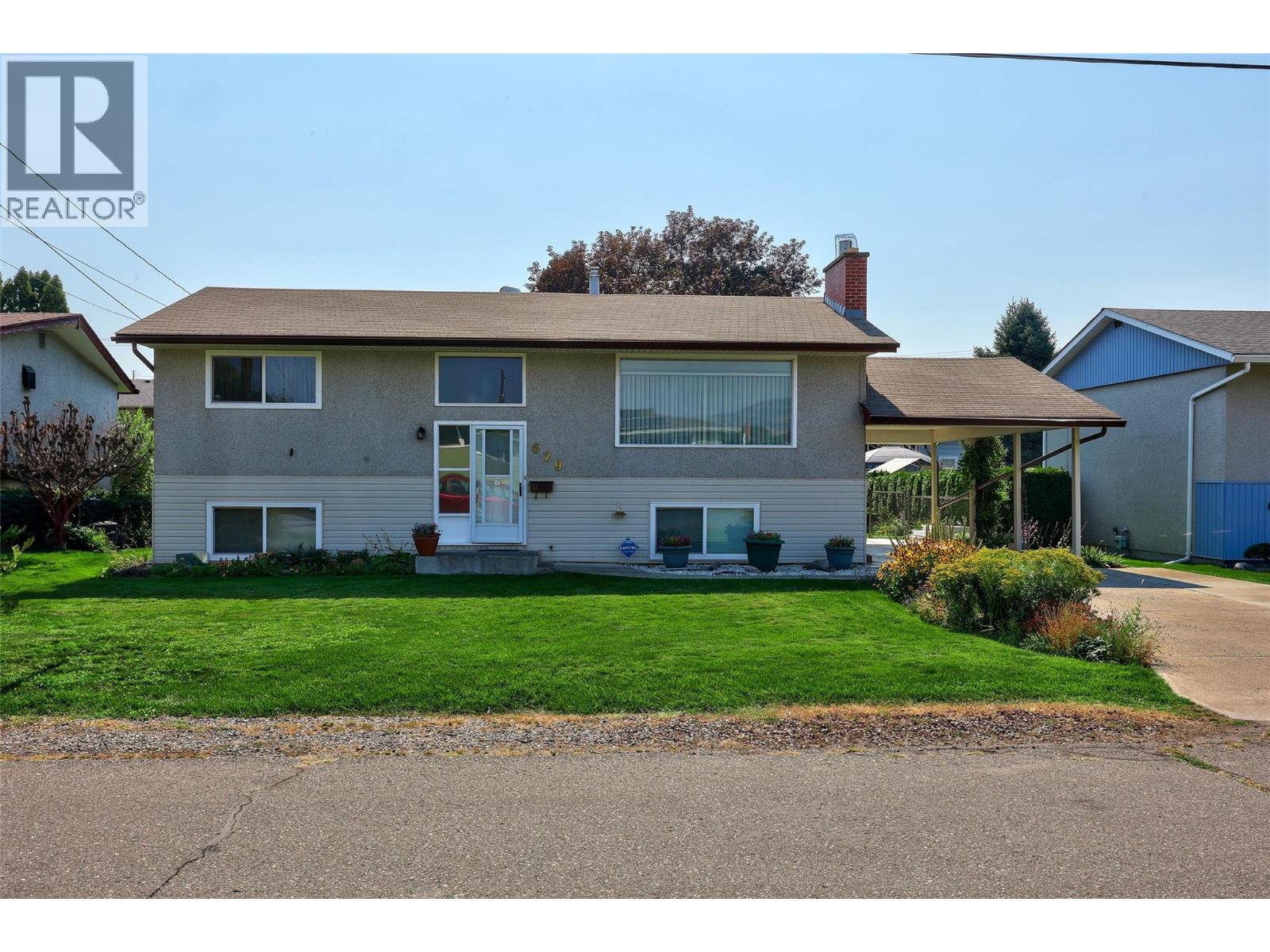 629 Clearwater Ave, Kamloops, BC V2B 2A9