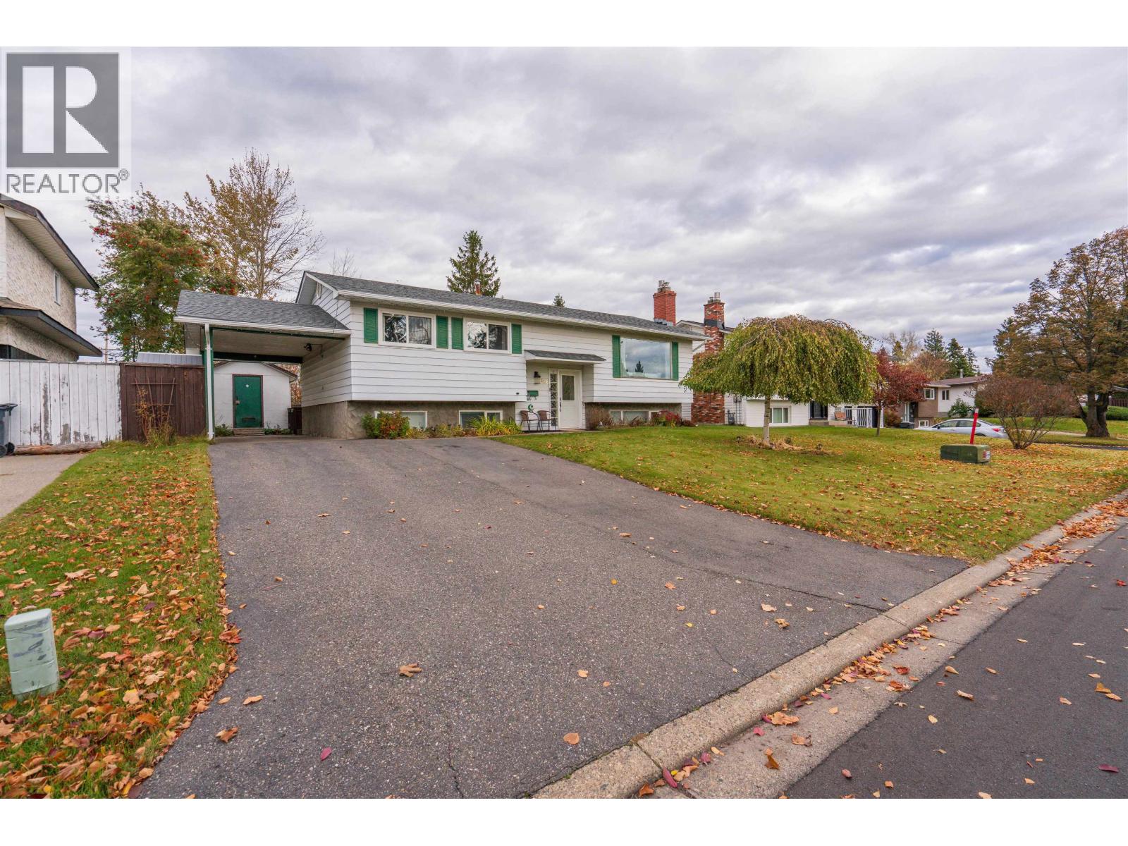 218 Explorer Cres, Prince George, BC V2M 5R8