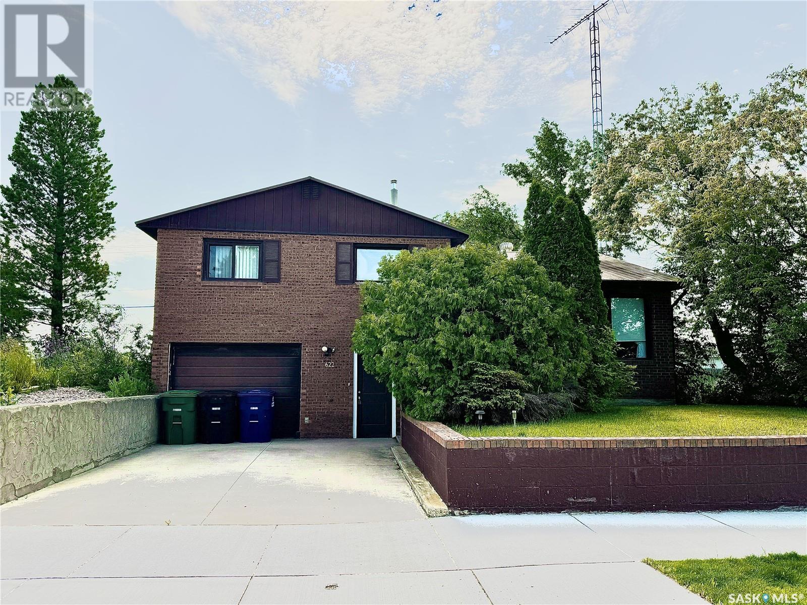 Biggar, SK homes with a garage for sale Houseful