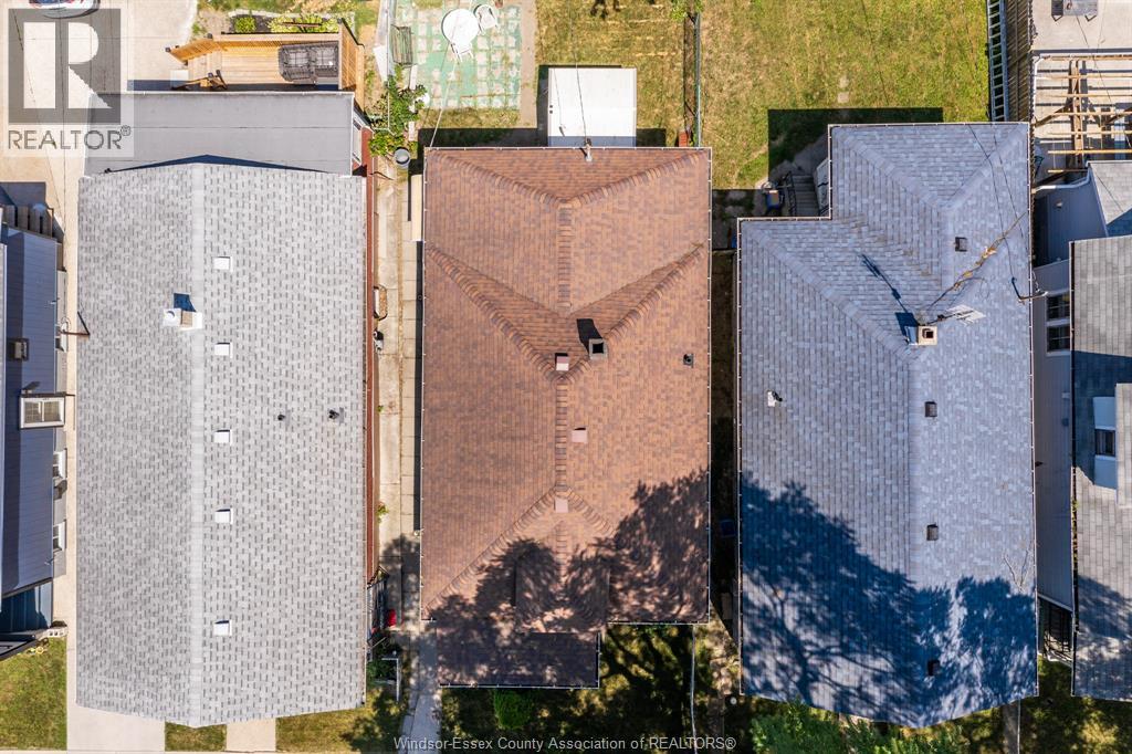1222-1224 Albert Rd, Windsor, ON N8Y 3P7