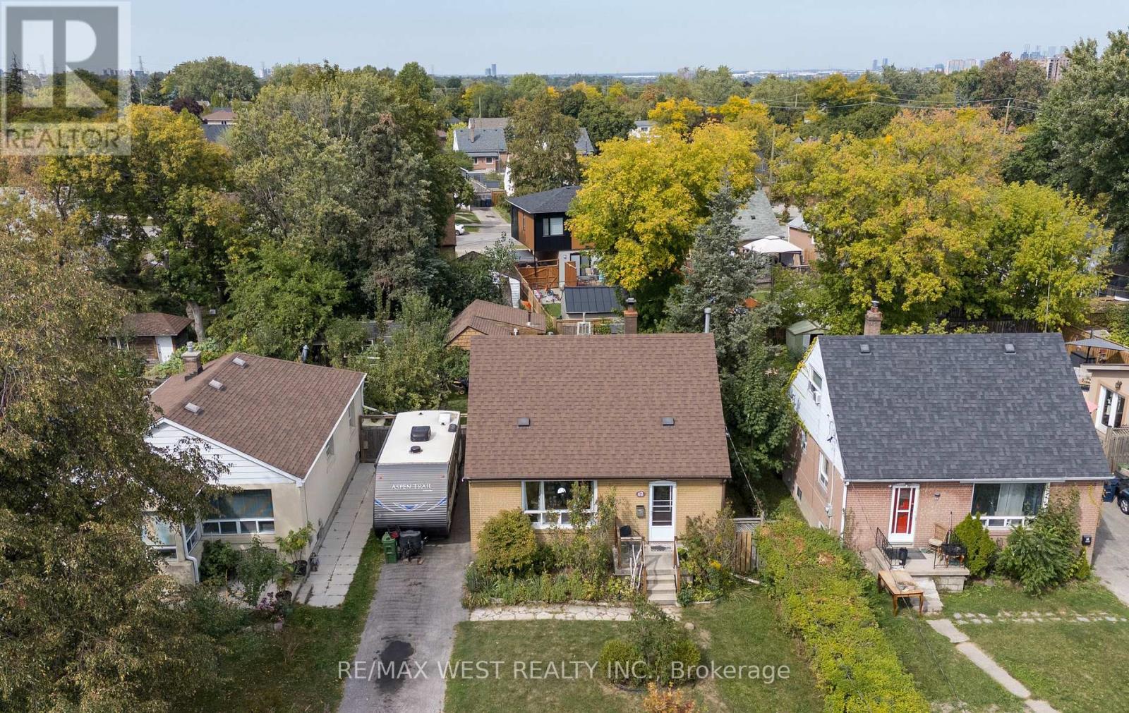 62 Allenby Ave, Toronto, ON M9W 1S6