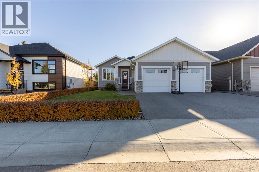 803 Gibbons Ave N, Picture Butte, AB T0K 1V0