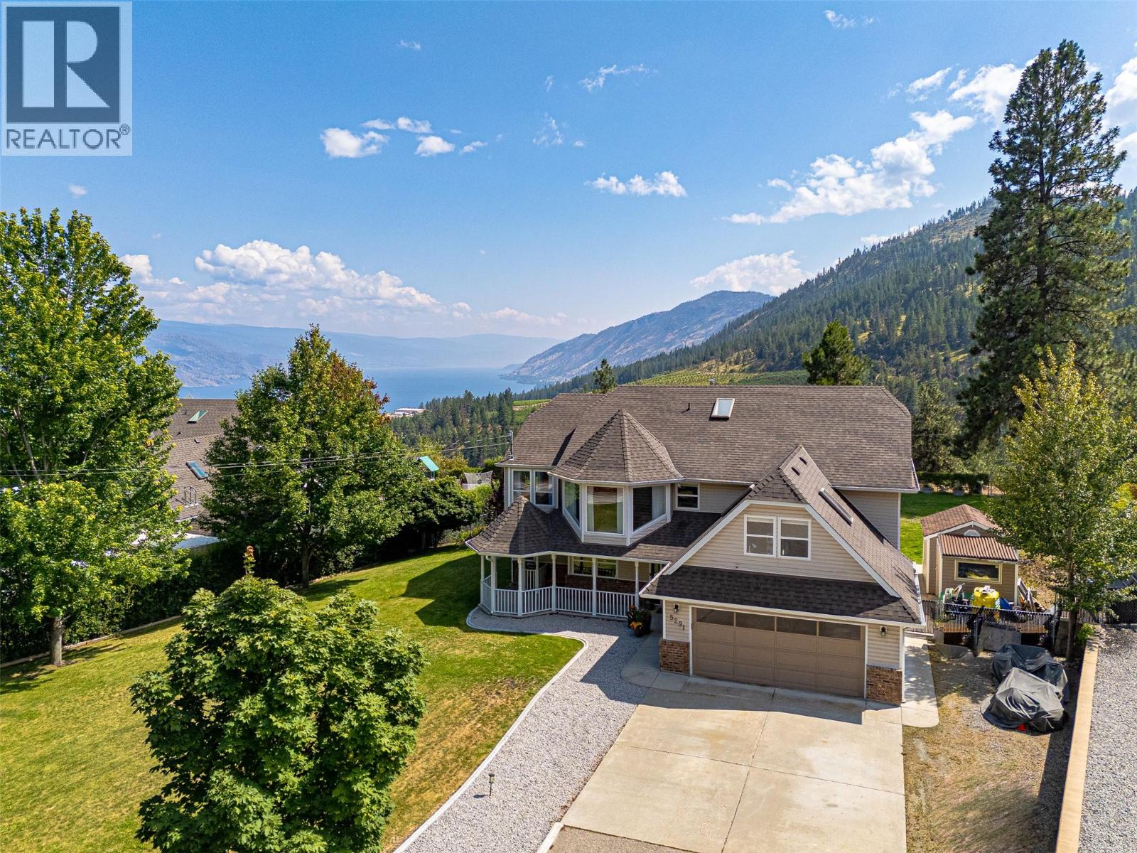 5291 Bradbury St, Peachland, BC V0H 1X8