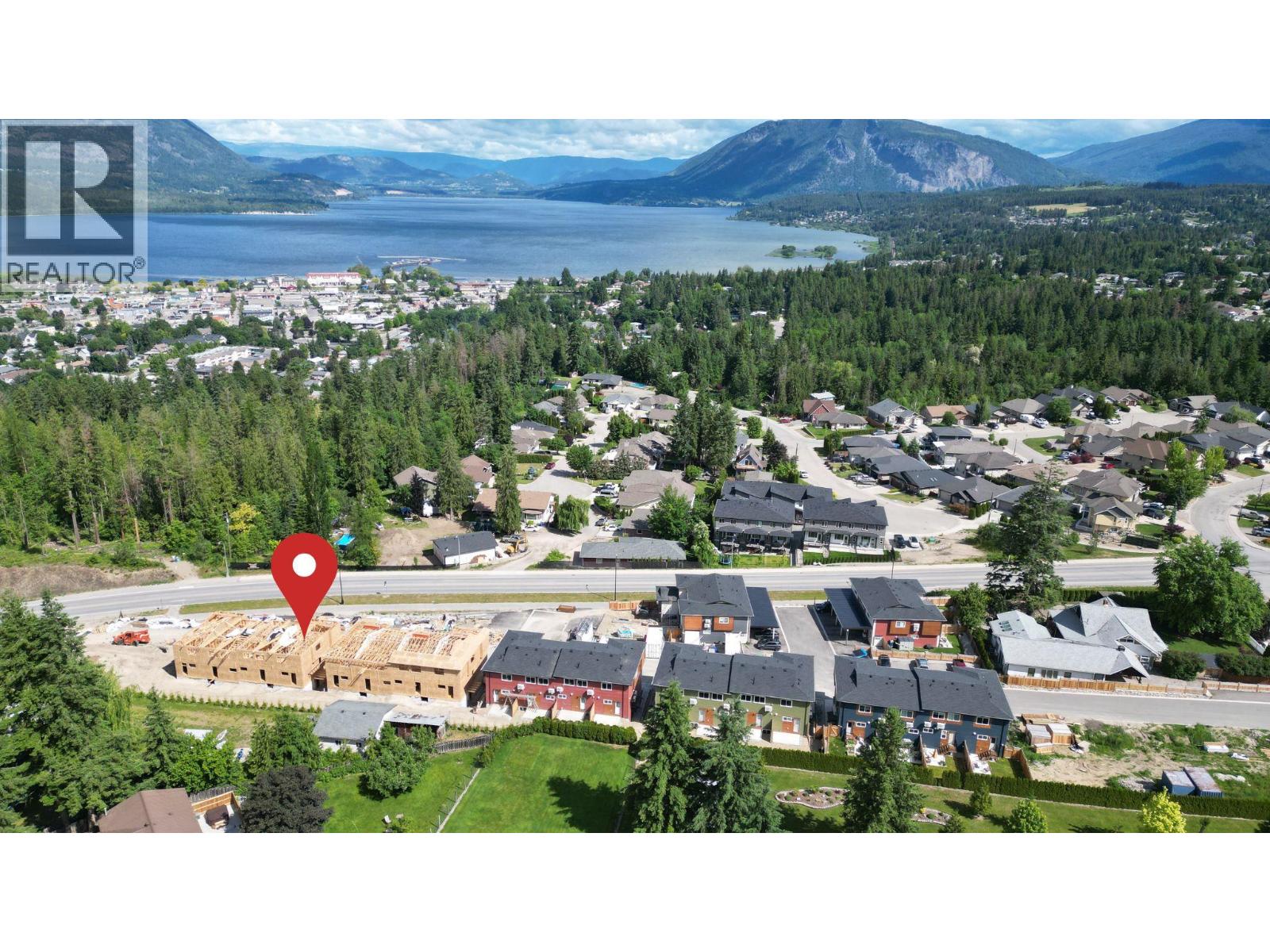 981 12 Street Se Unit 31, Salmon Arm, BC V1E 2C8