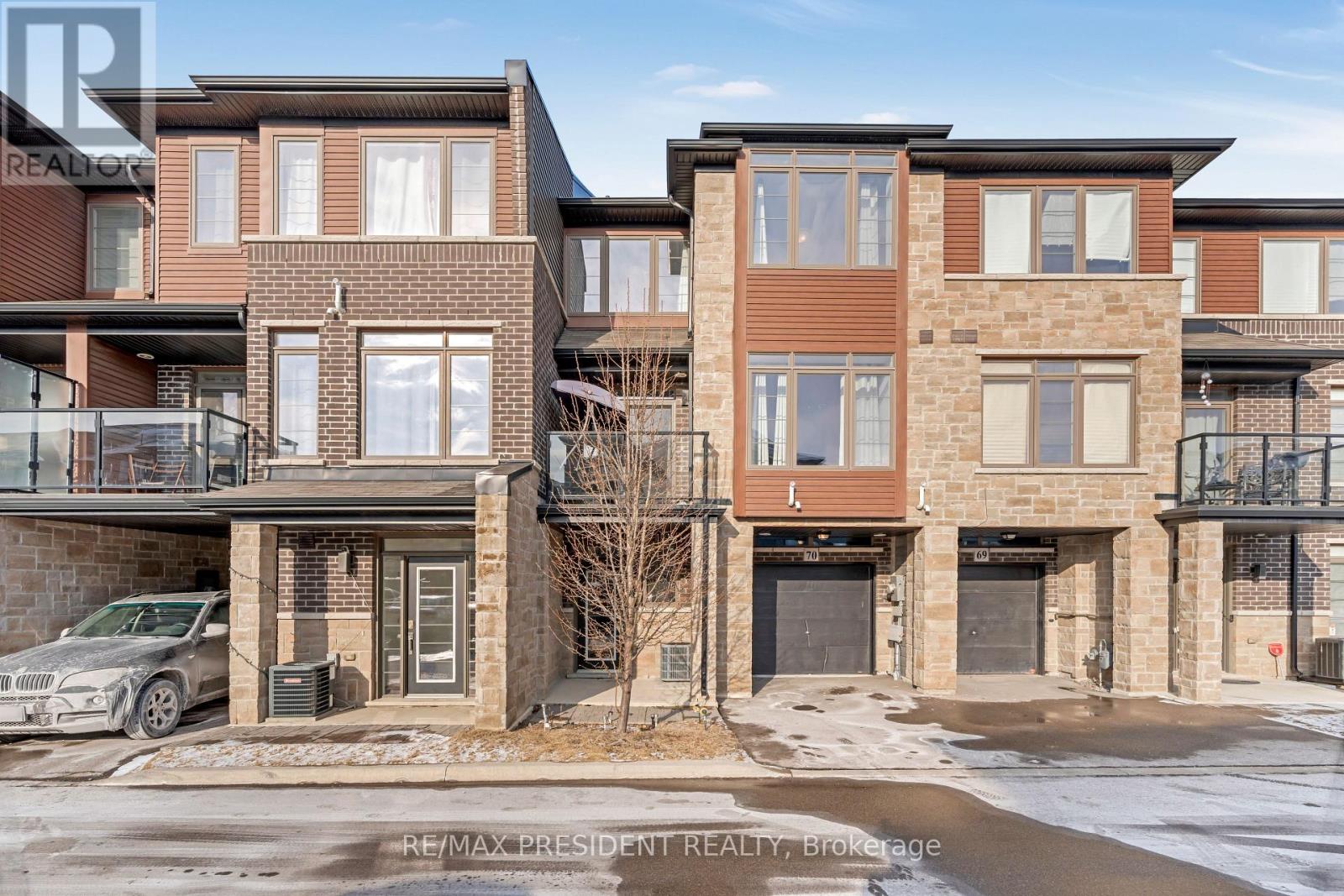 70 30 Times Square Blvd, Hamilton Stoney Creek Mountain, ON L8J 0L9