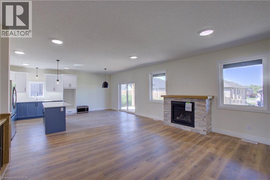 128 Pugh St, Perth East, ON N0K 1M0