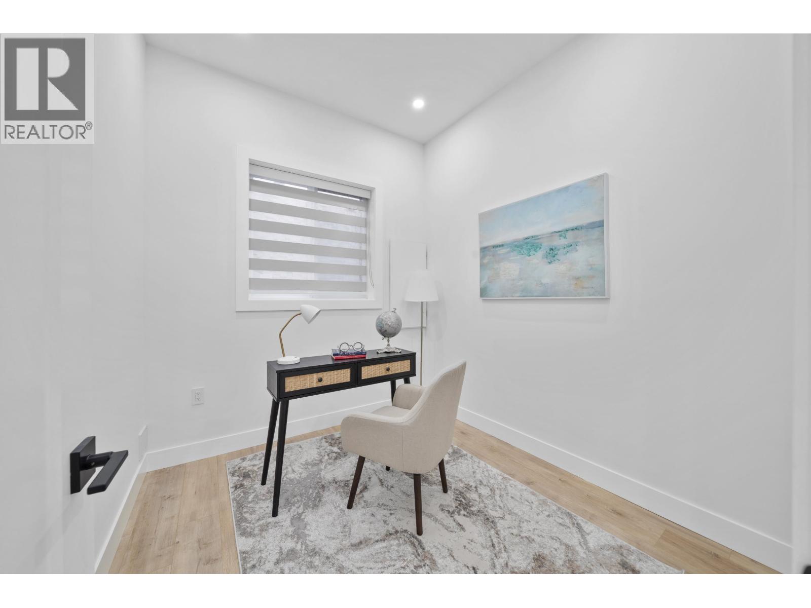 2995 E 17th Ave, Vancouver, BC V5M 2N4