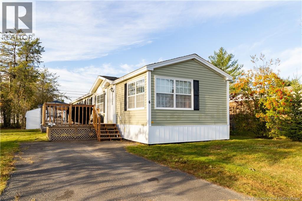 6 Northrup Cres, Lincoln, NB E3B 6T7