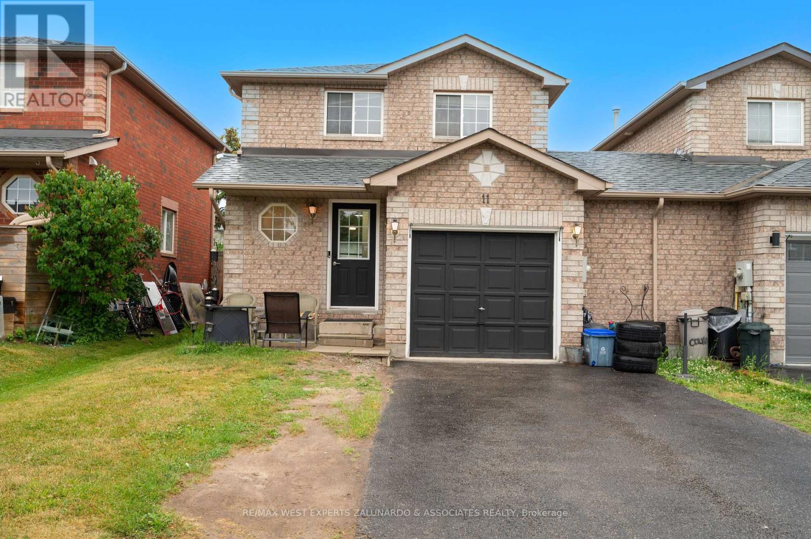 11 Raymond Cres, Barrie, ON L4N 0V4