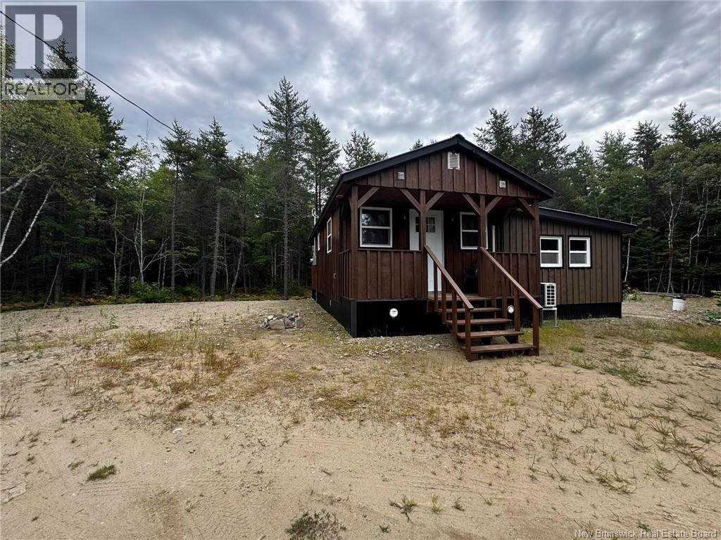 5884 Hwy 117, Baie-sainte-anne, NB E9A 1J8