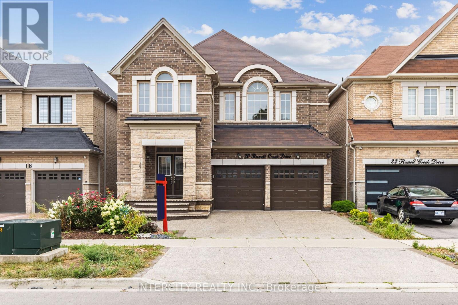 20 Russell Creek Dr, Brampton, ON L6R 3Y9