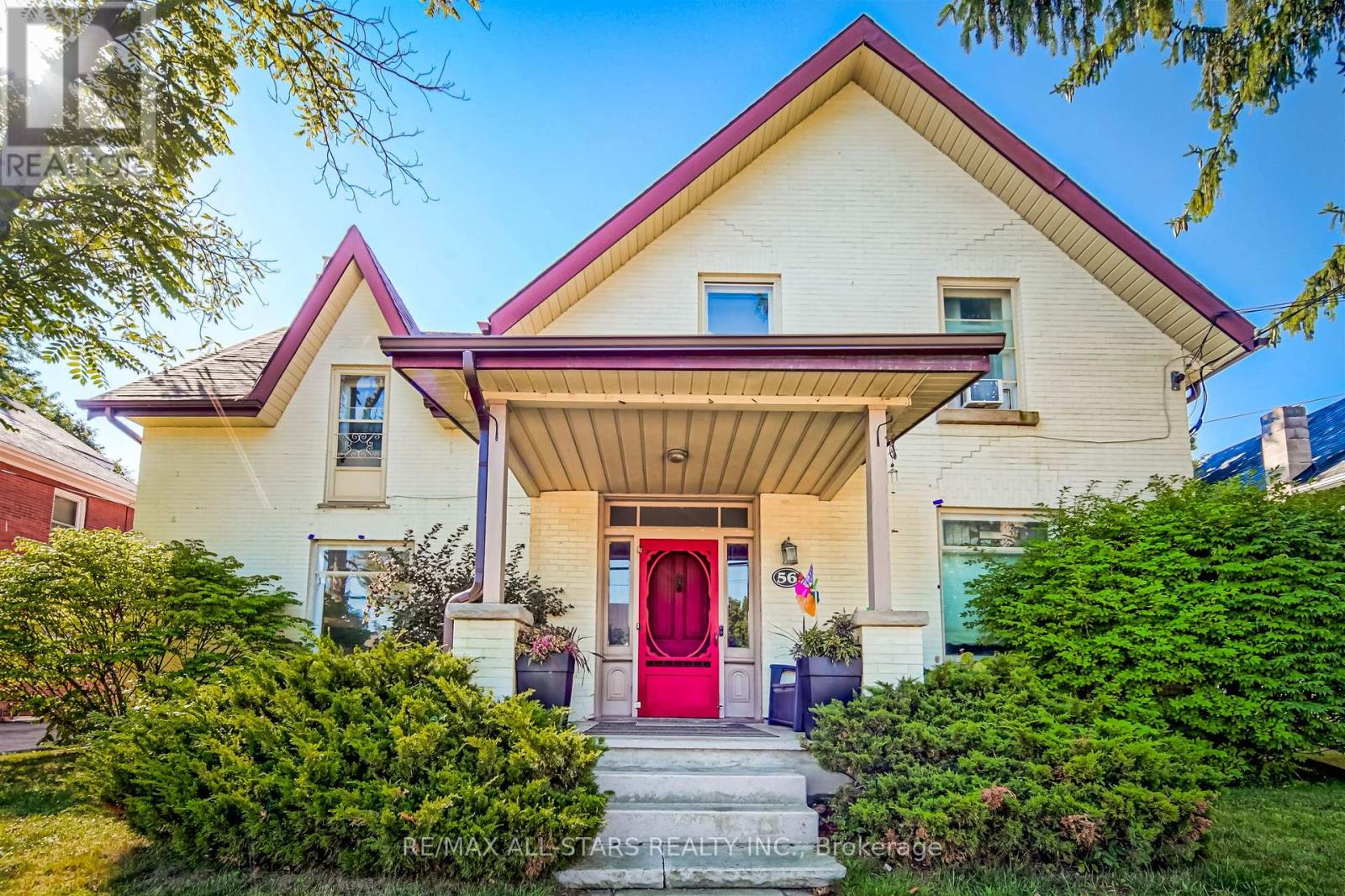 56 Brock St E, Uxbridge, ON L9P 1K3