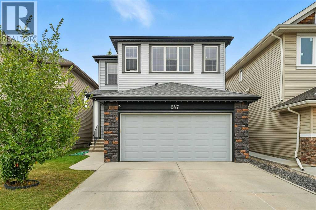 247 Copperpond Cir SE, Calgary, AB T2Z 0L2