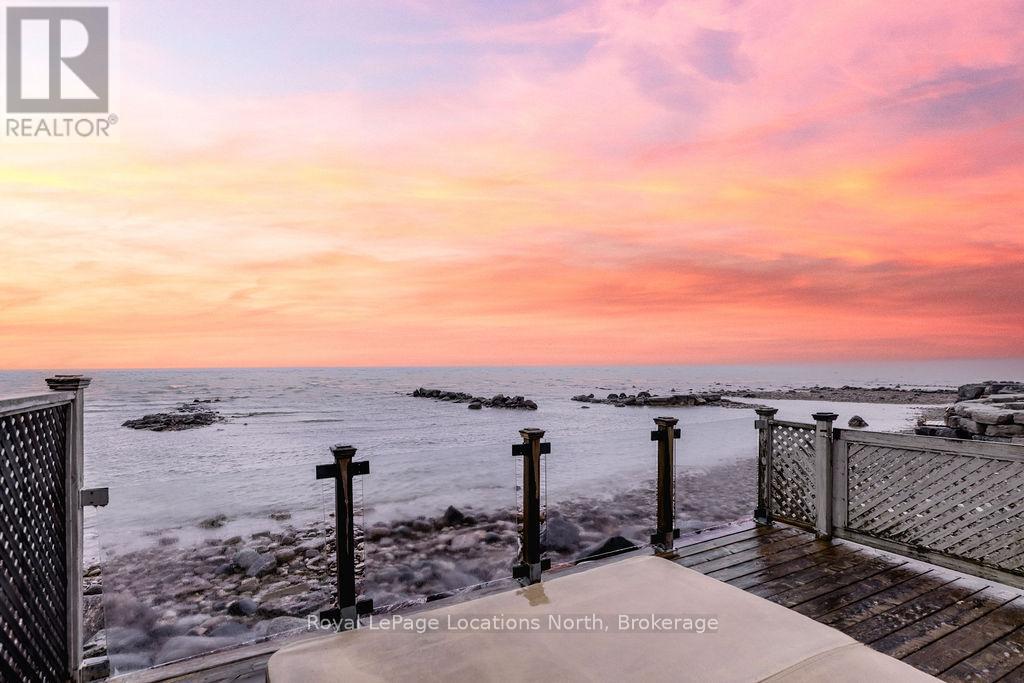 46 William Ave, Wasaga Beach, ON L9Z 2X3