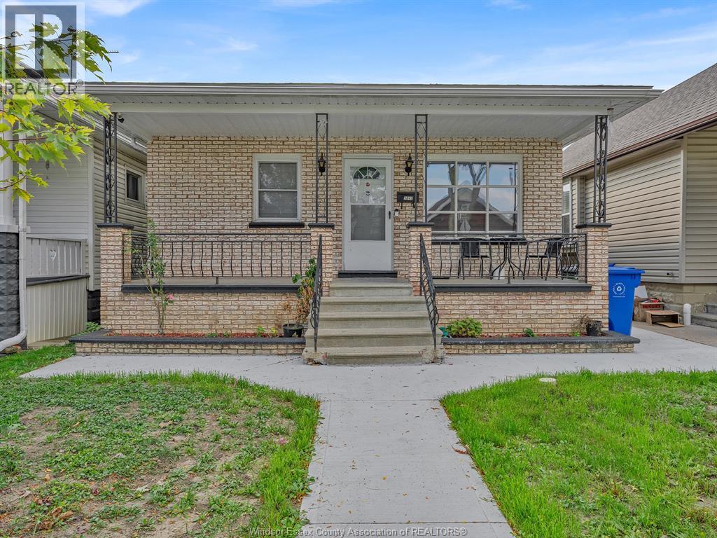 1649 Hall, Windsor, ON N9X 4S2