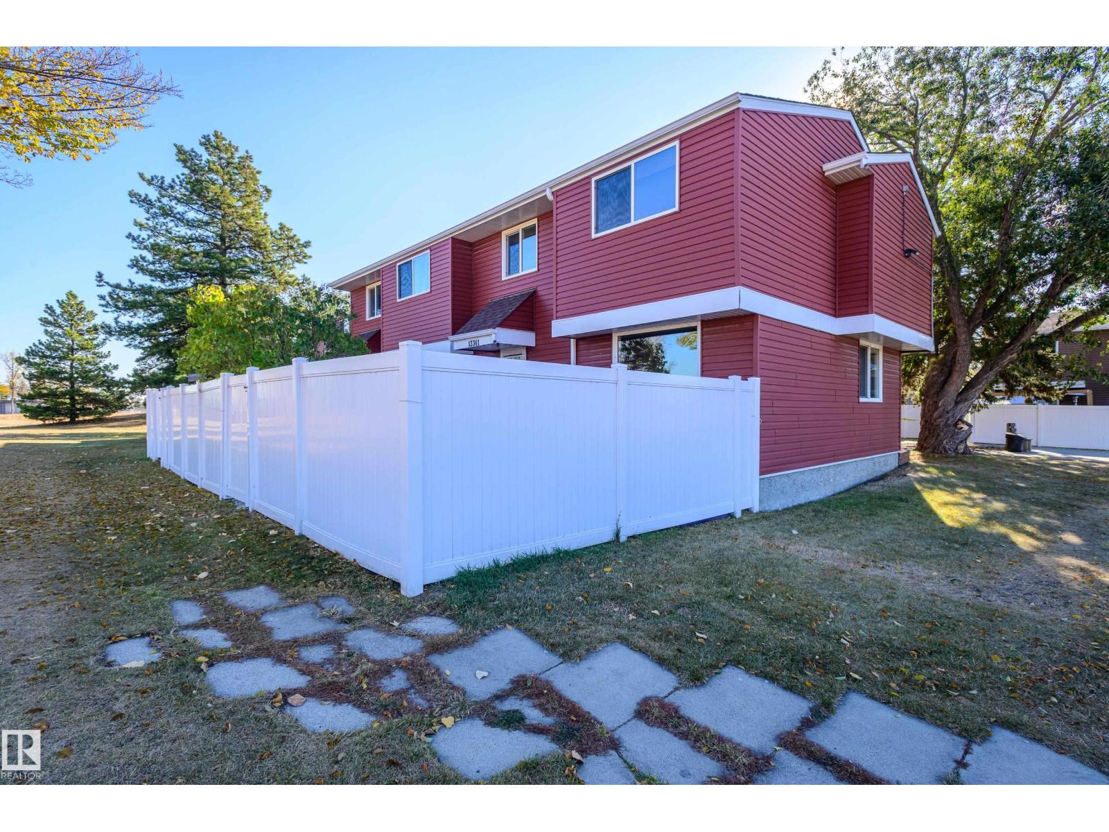 47 St Nw Unit 13341, Edmonton, AB T5A 1L8