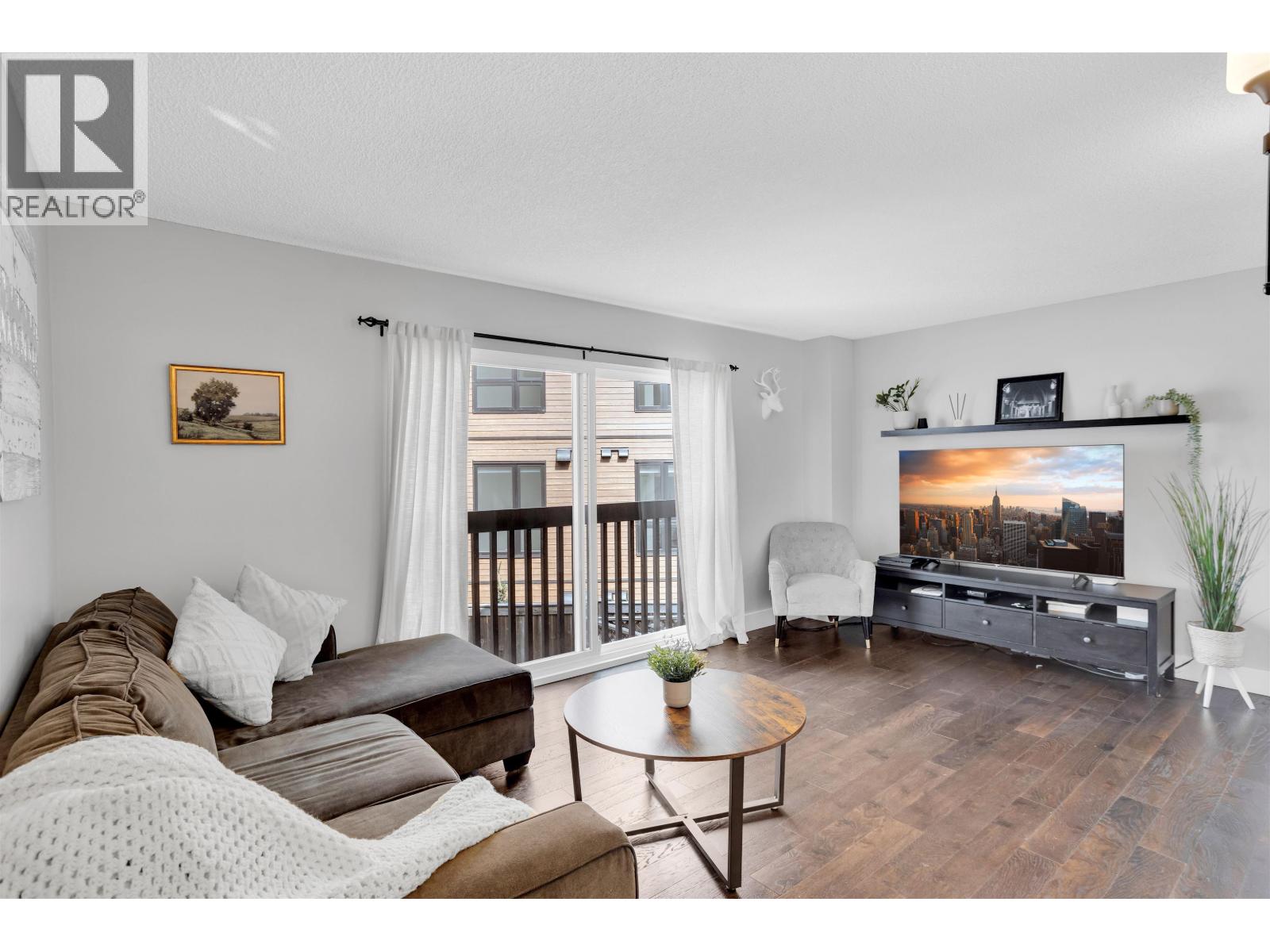 160 James Rd, Port Moody, BC V3H 2S4