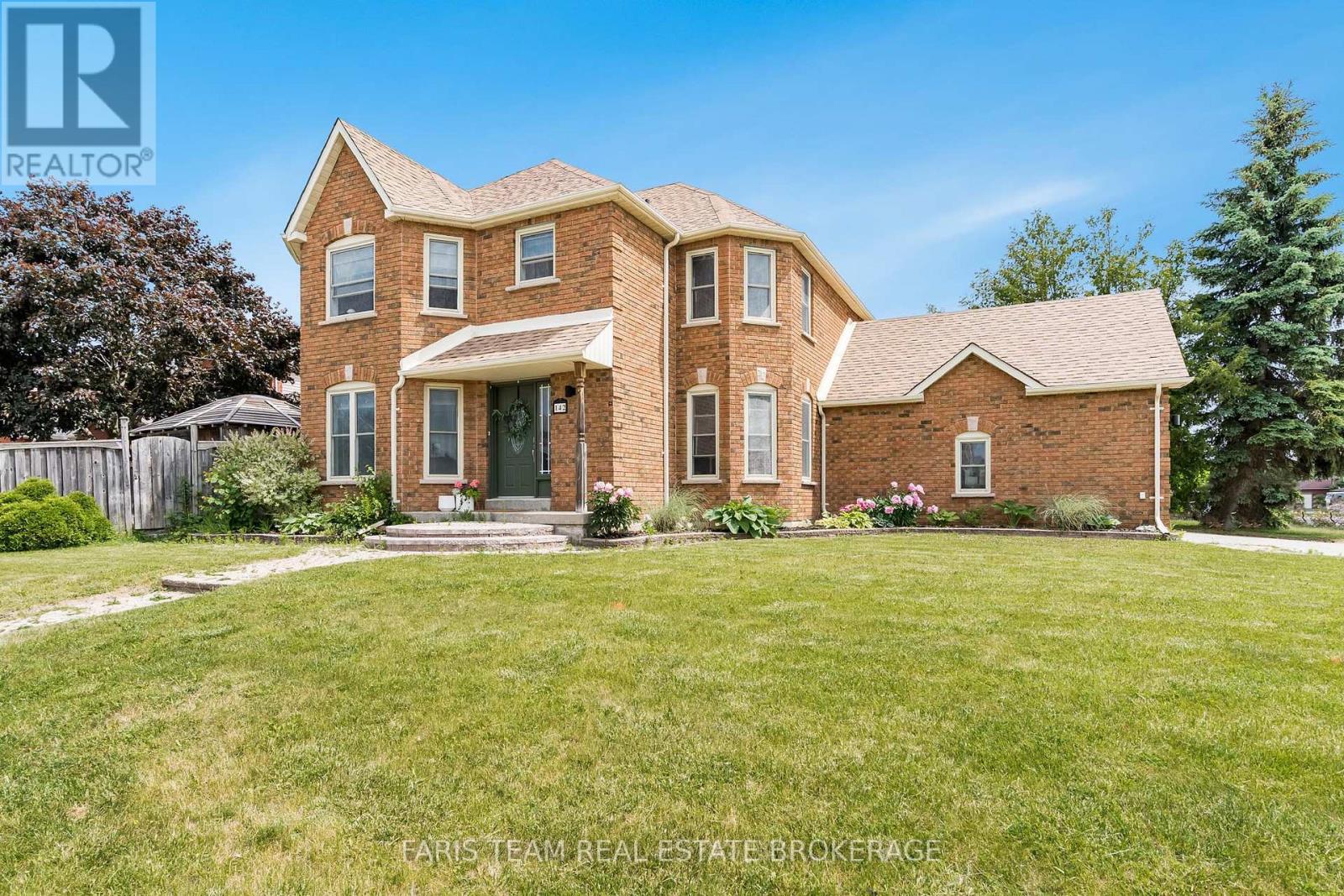 142 Livingstone St W, Barrie West Bayfield, ON L4N 7J5