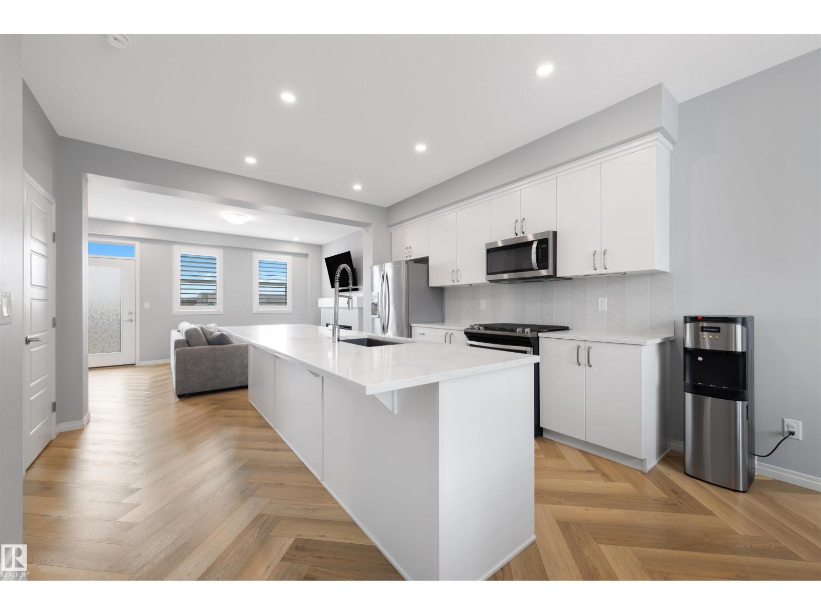 2072 Wonnacott Way Southwest #95, Edmonton, AB T6X 2V7