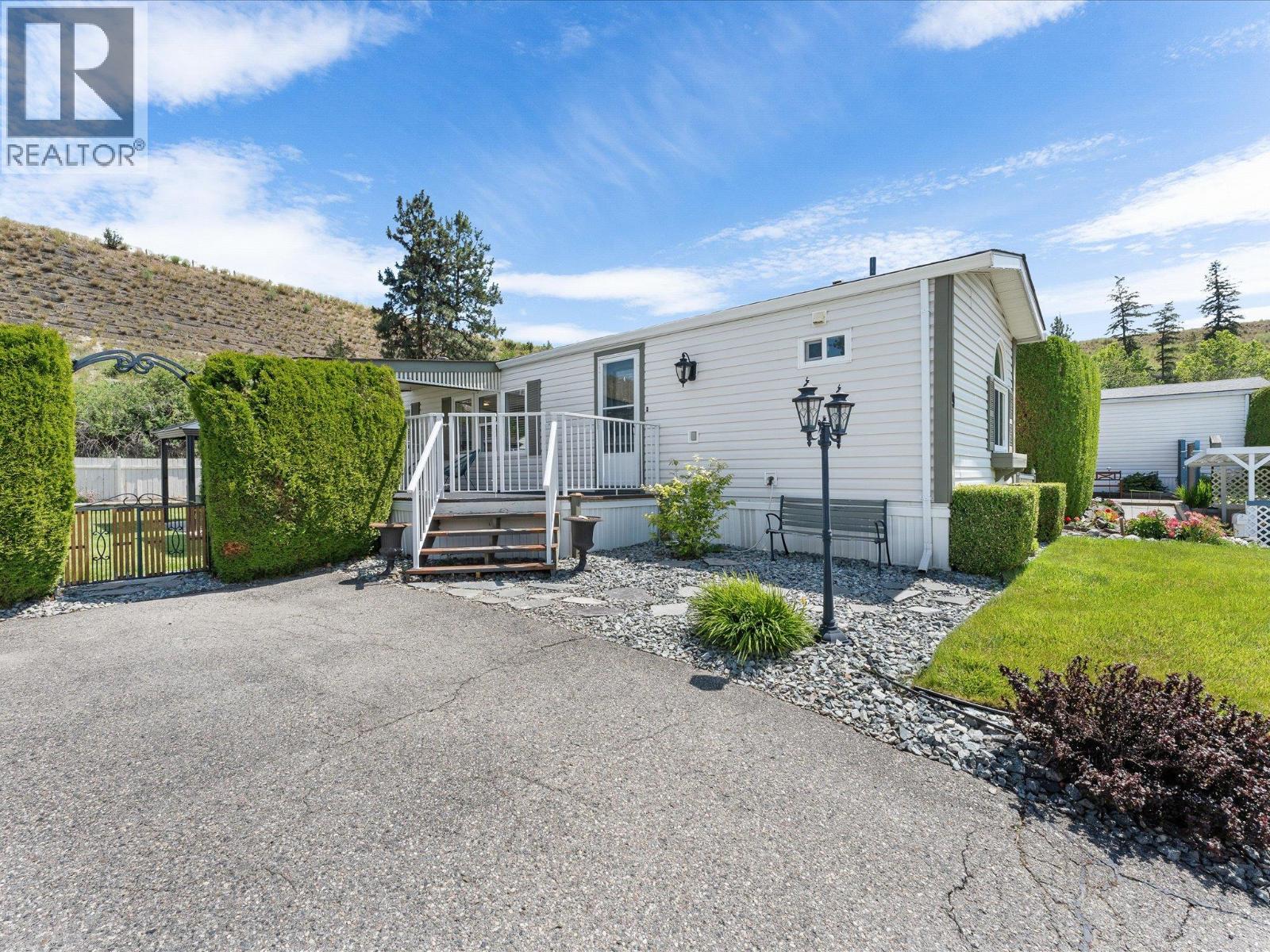 610 Katherine Road Unit 9, Kelowna, BC V1Z 3G2