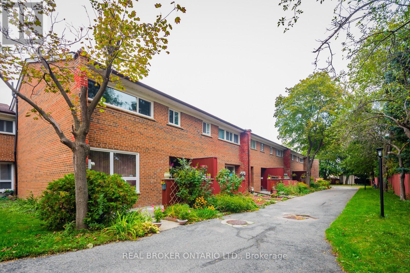 26 1021 Midland Ave, Toronto, ON M1K 4G7
