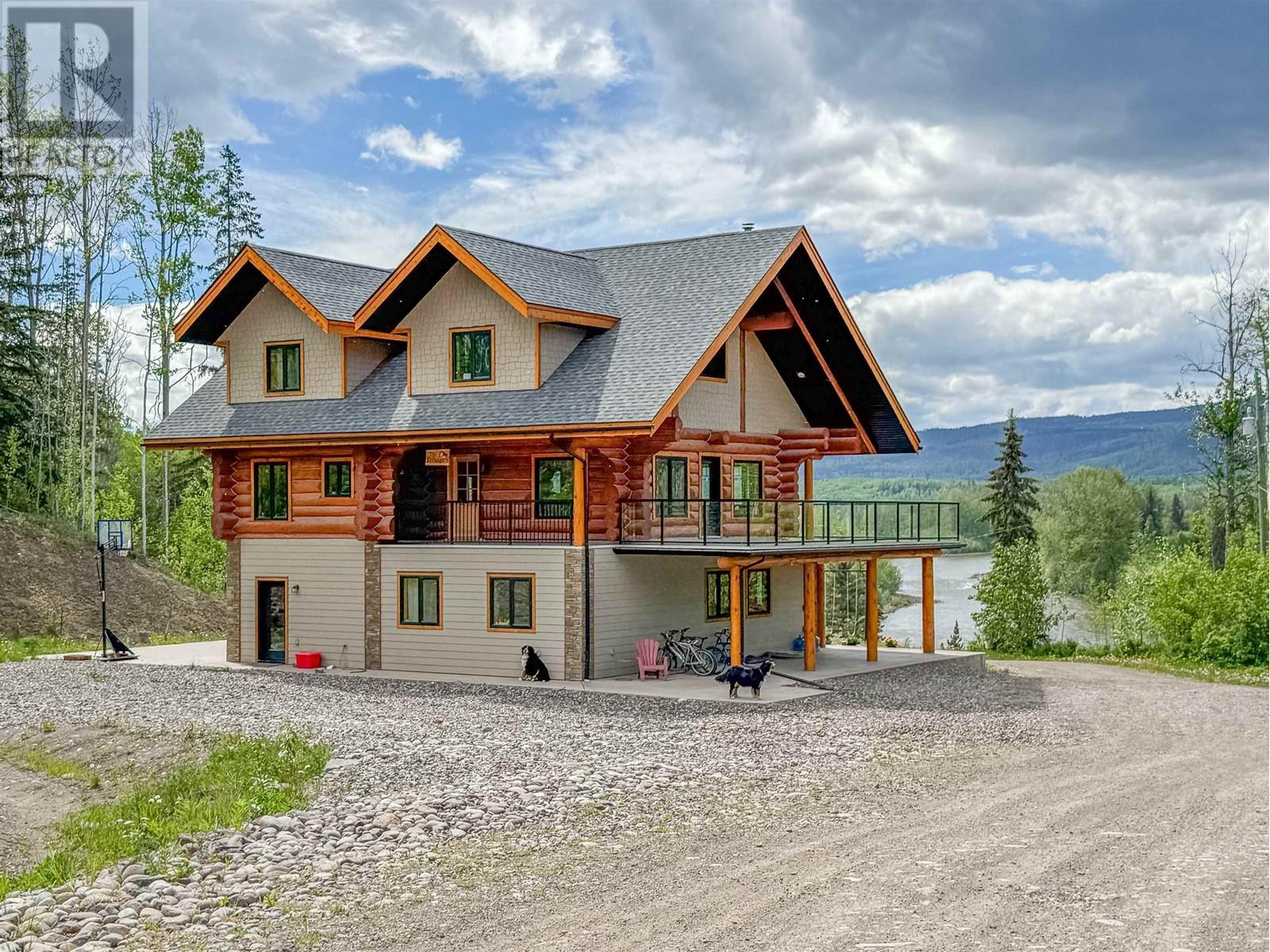 16 Highway Unit 585, Smithers, BC V0J 2N6